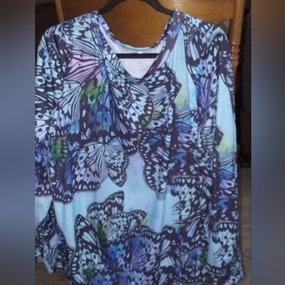 Butterfly Print Women's Top 2XL